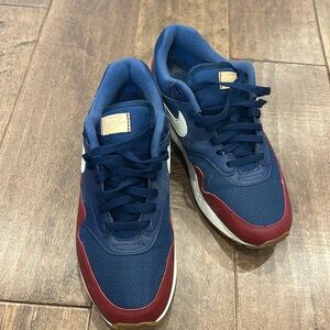 Nike Air Force men’s size 10